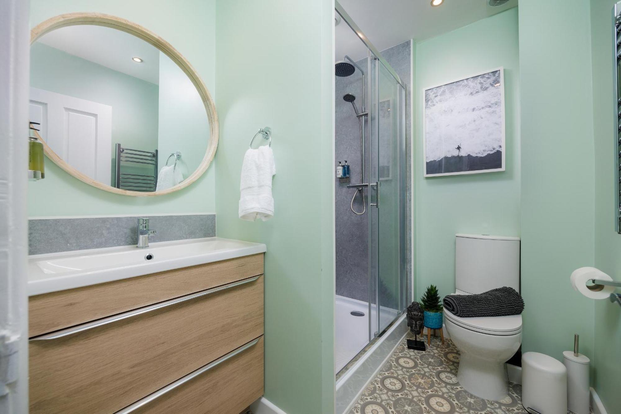 Boujis Central Plymouth Apartment - Sleeps 4 - Habita Property Exterior foto